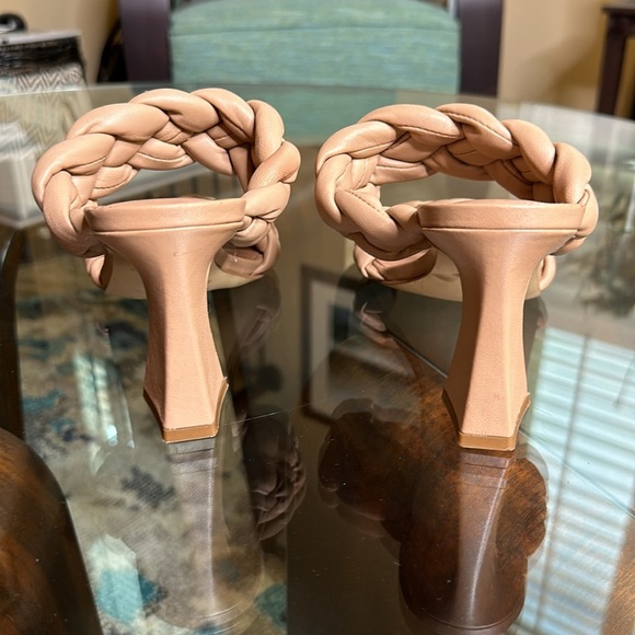 New Marc Fischer Tan braided mule sandal 💚 Size‎ 8 - Picture 3 of 9